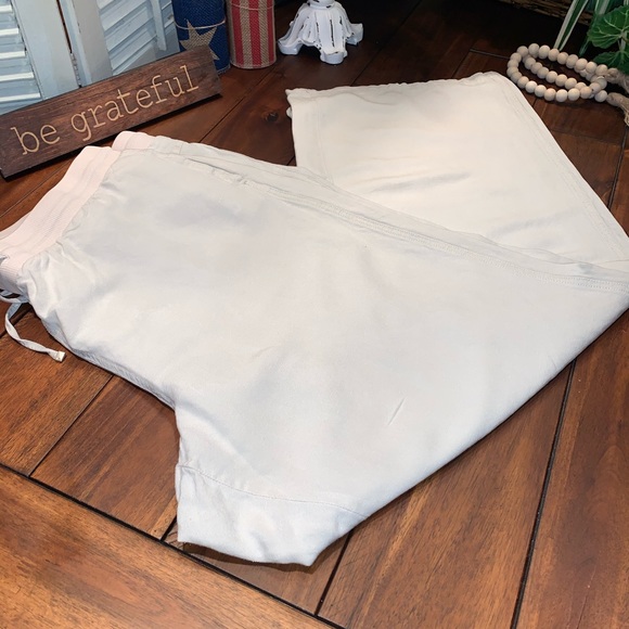 Linen pants - Picture 3 of 4